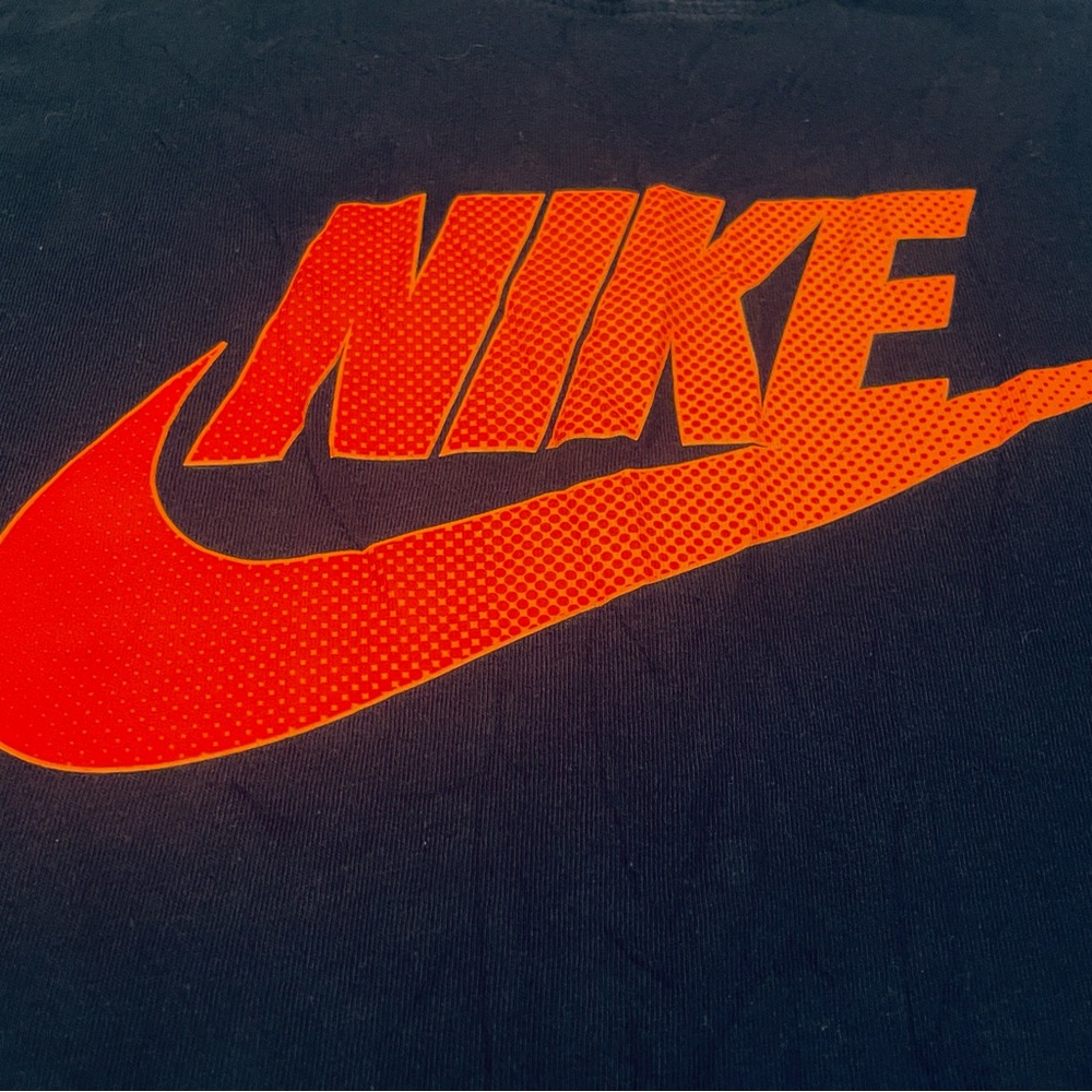 Nike street wear t shirt